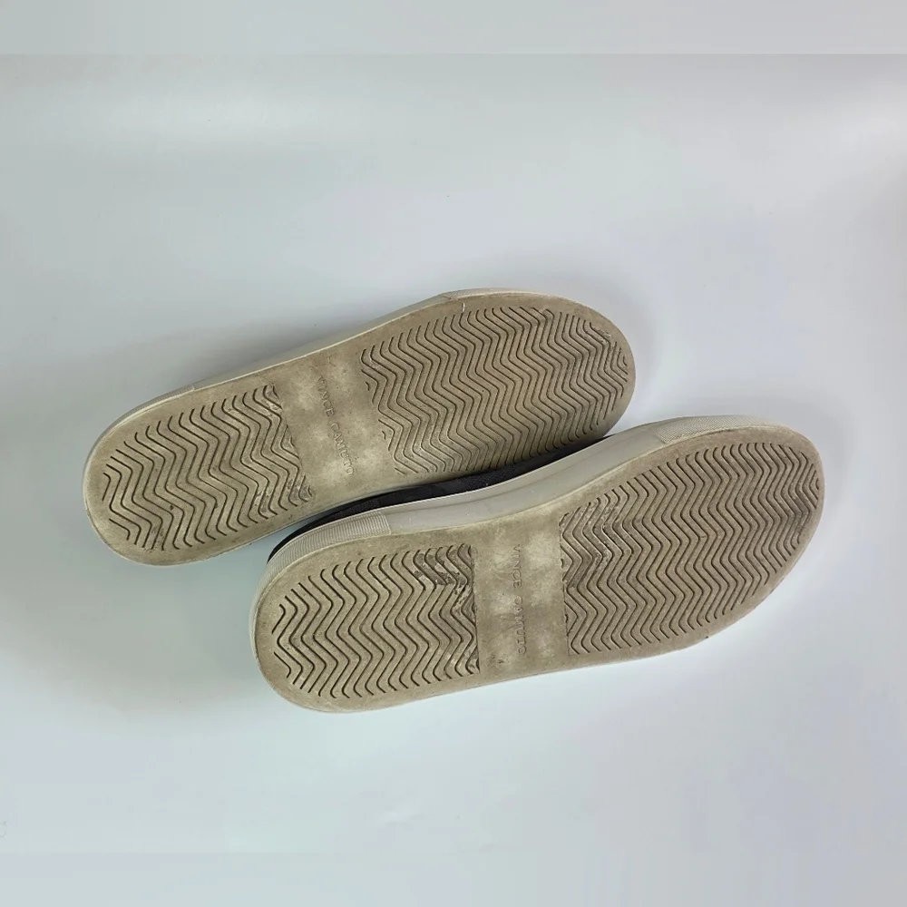Vince Camuto Korli 2 Charcoal Gray Camo Slip On Size 9 M